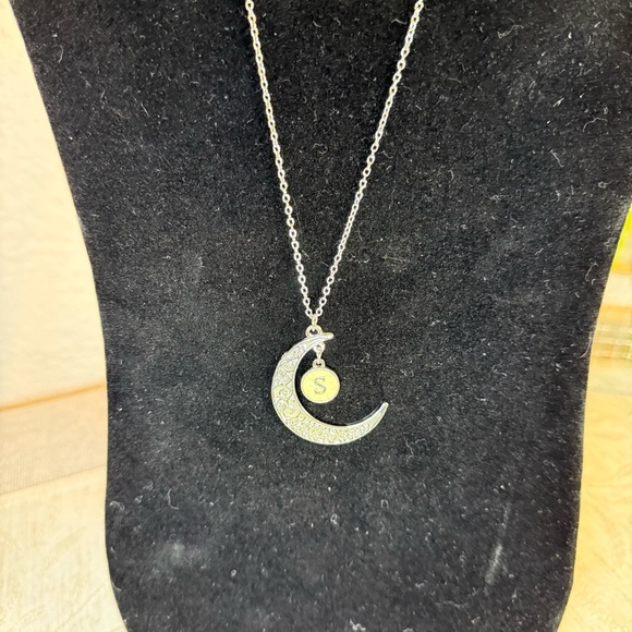 19” silver toned lightweight necklace Crescent Moon with “S” initials. - Picture 3 of 5